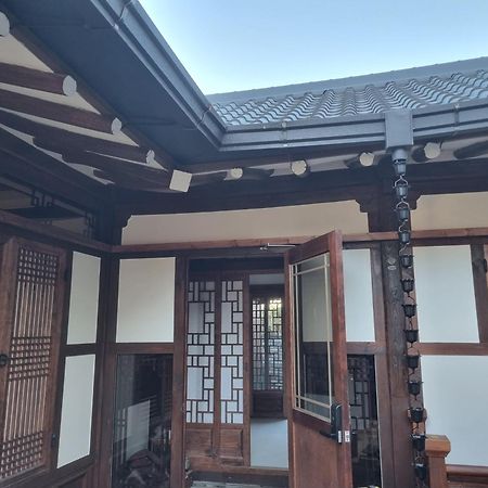 Bed and Breakfast Sieunjae Gyeongju Esterno foto