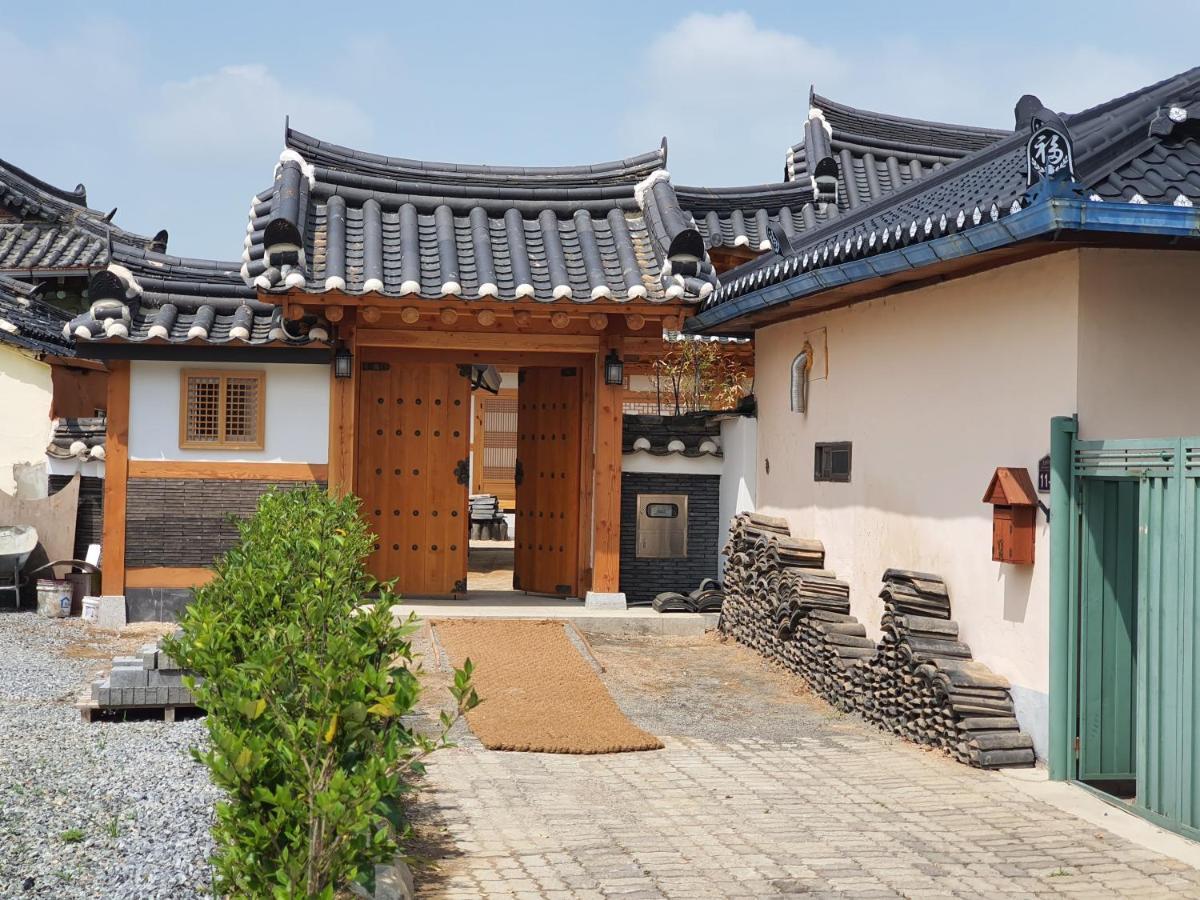 Bed and Breakfast Sieunjae Gyeongju Esterno foto