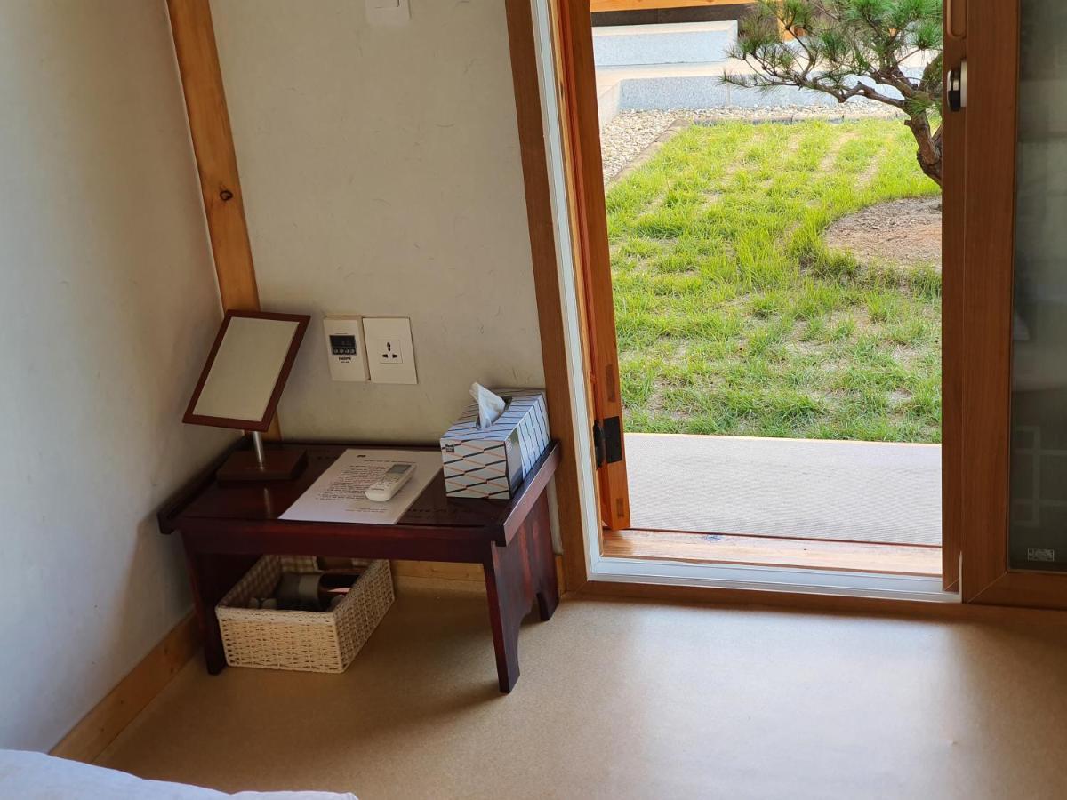 Bed and Breakfast Sieunjae Gyeongju Esterno foto