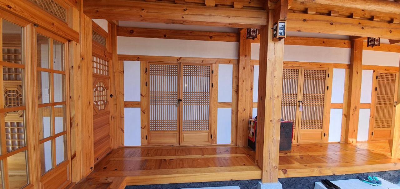 Bed and Breakfast Sieunjae Gyeongju Esterno foto