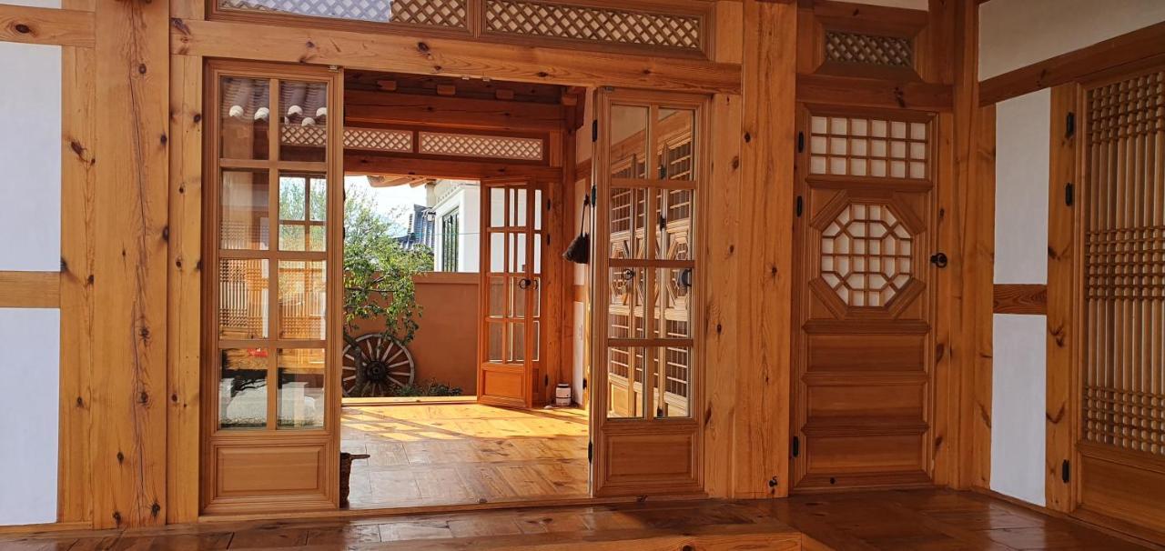 Bed and Breakfast Sieunjae Gyeongju Esterno foto