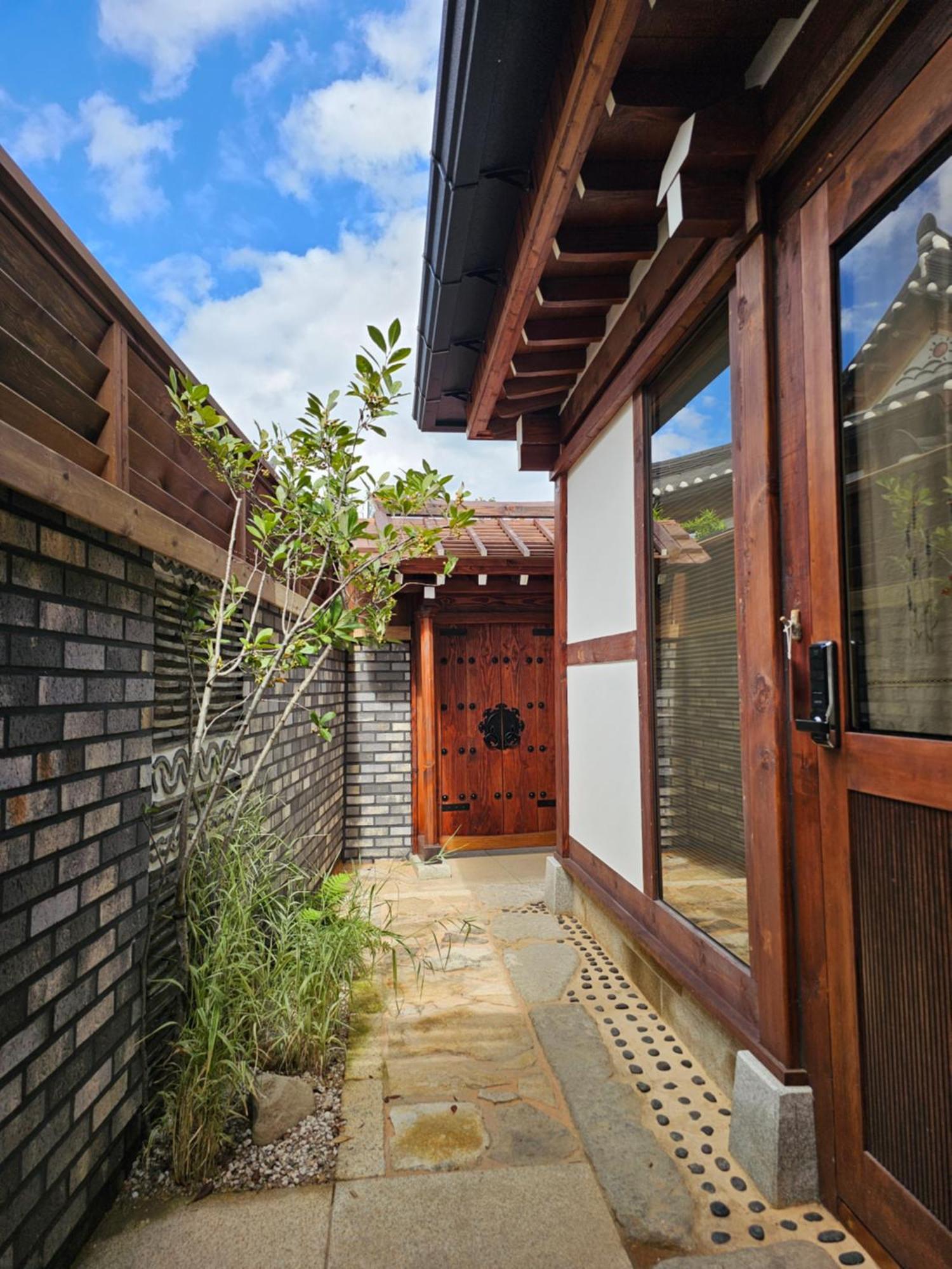 Bed and Breakfast Sieunjae Gyeongju Esterno foto