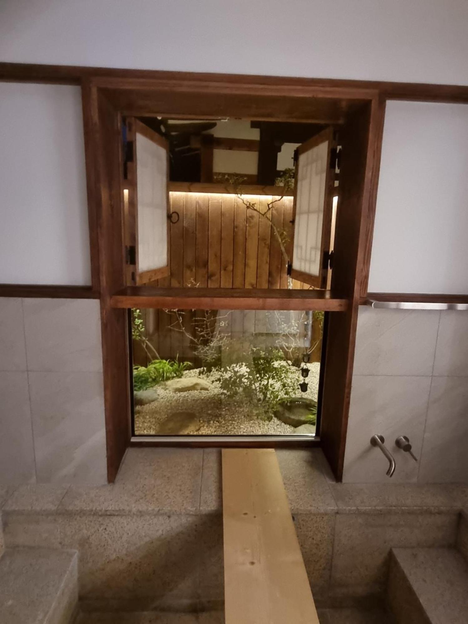 Bed and Breakfast Sieunjae Gyeongju Esterno foto